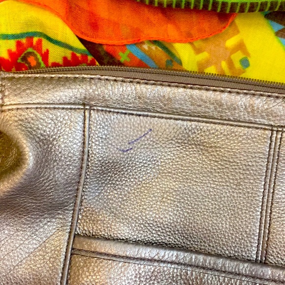 Fossil leather pewter purse - Picture 13 of 13